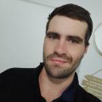 Tom Warren Profile Picture