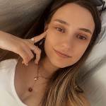 Holly Saunders Profile Picture